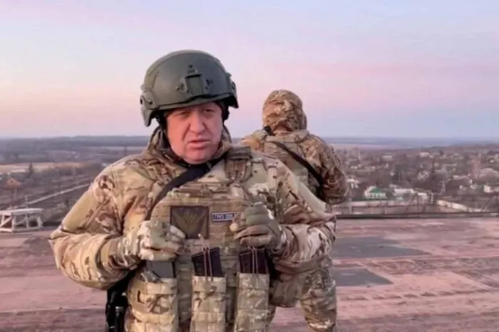 2023-03-10T160503Z_1566519843_RC23RZ9VI9V9_RTRMADP_3_UKRAINE-CRISIS-PRIGOZHIN-AMMO-1.jpg