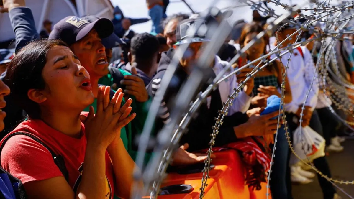 2023-03-12T224528Z_1794602616_RC2ISZ9YC9TS_RTRMADP_3_USA-IMMIGRATION-MEXICO.jpg