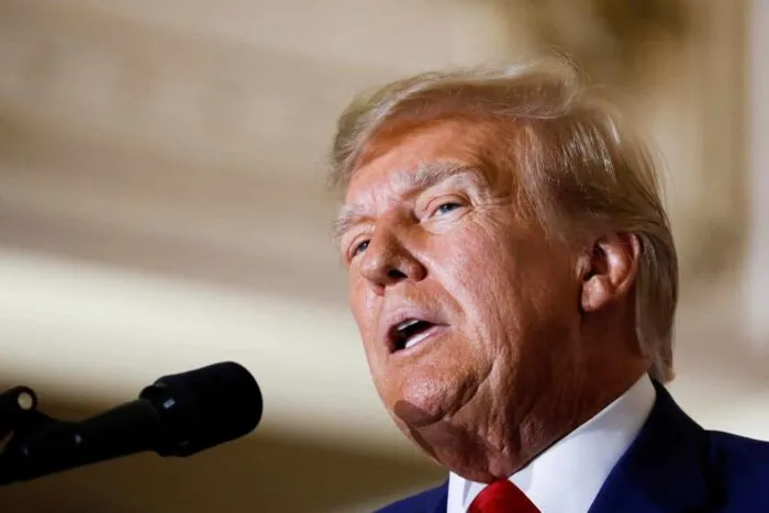 2023-04-05T004205Z_739479848_RC2080A28AKV_RTRMADP_3_USA-TRUMP.jpg