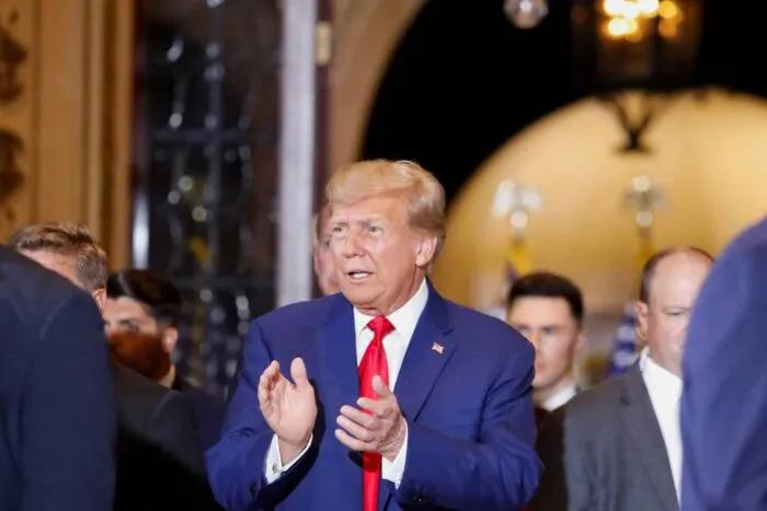 2023-04-05T004943Z_772988750_RC2080ARDTRO_RTRMADP_3_USA-TRUMP.jpg