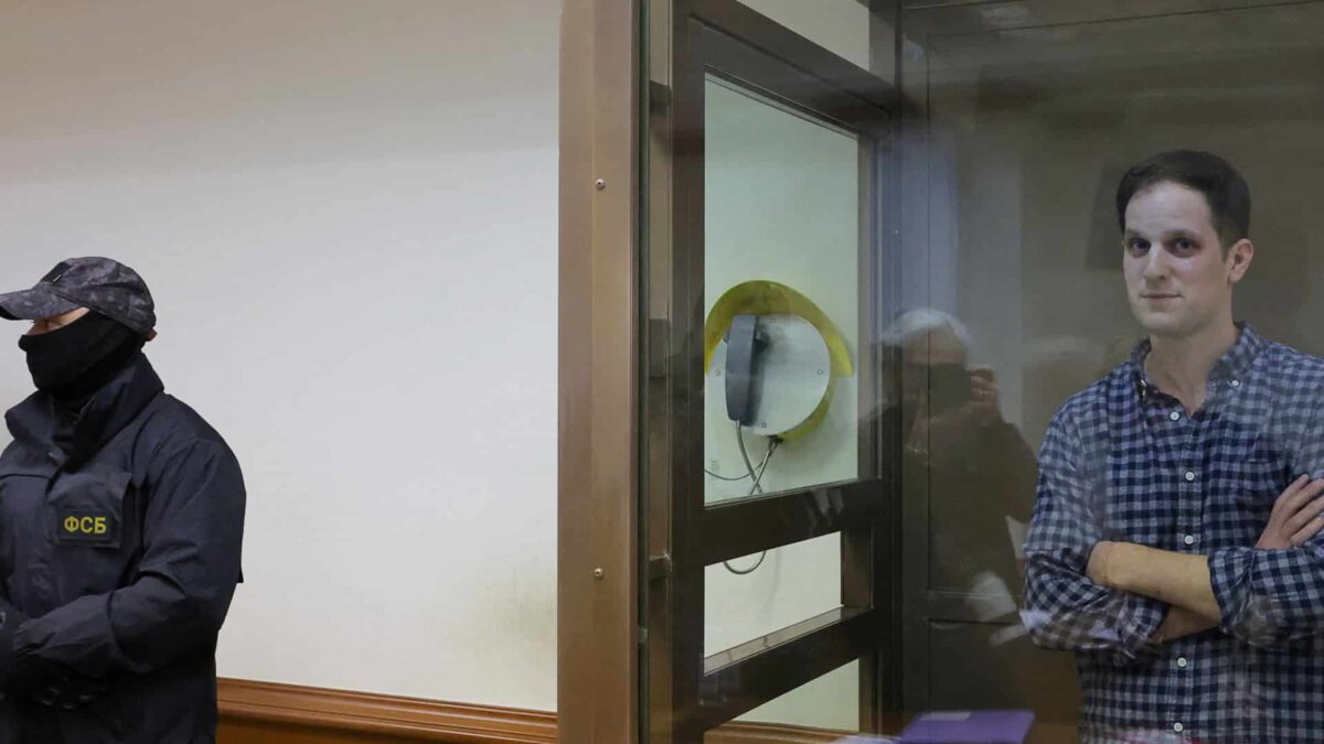 Rusia prelungește detenția reporterului WSJ până în august 2023 04 18T100354Z 135915532 RC2XG0AZT4FJ RTRMADP 3 UKRAINE CRISIS RUSSIA WSJ 1684866020