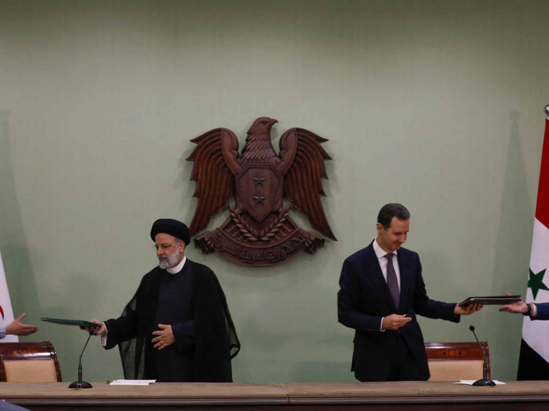 Liderii din Siria și Iran semnează acorduri comerciale și petrol pe termen lung