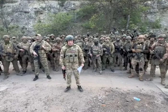 2023-05-05T090211Z_1834842969_RC29S0AIK0B2_RTRMADP_3_UKRAINE-CRISIS-PRIGOZHIN-BAKHMUT-1683281786.jpg