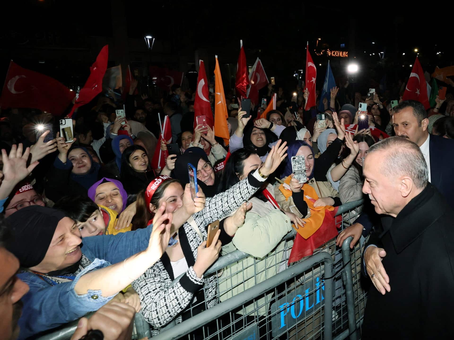 În timp ce Turcia se îndreaptă către un tur al alegerilor prezidențiale, ce urmează?
