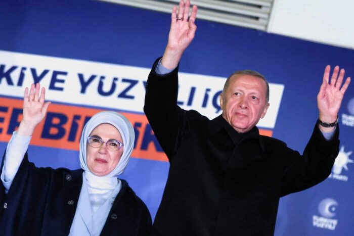 2023 05 15T003621Z 633031206 RC2OY0AEYJM4 RTRMADP 3 TURKEY ELECTION 1684134065