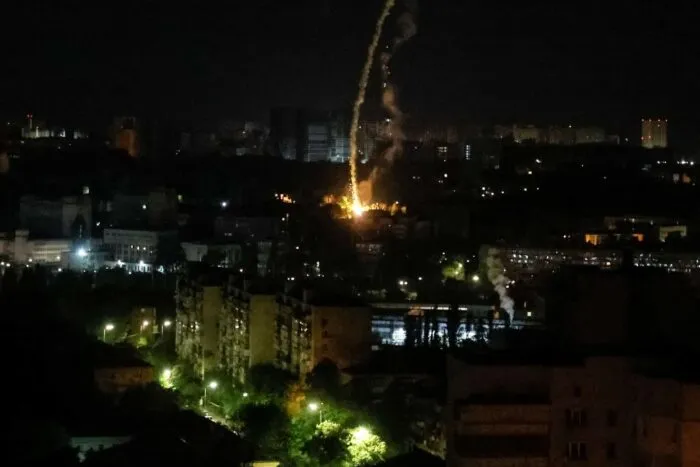 2023-05-16T025555Z_1565470974_RC2DZ0AI560X_RTRMADP_3_UKRAINE-CRISIS-ATTACK-KYIV-1684225964.jpg