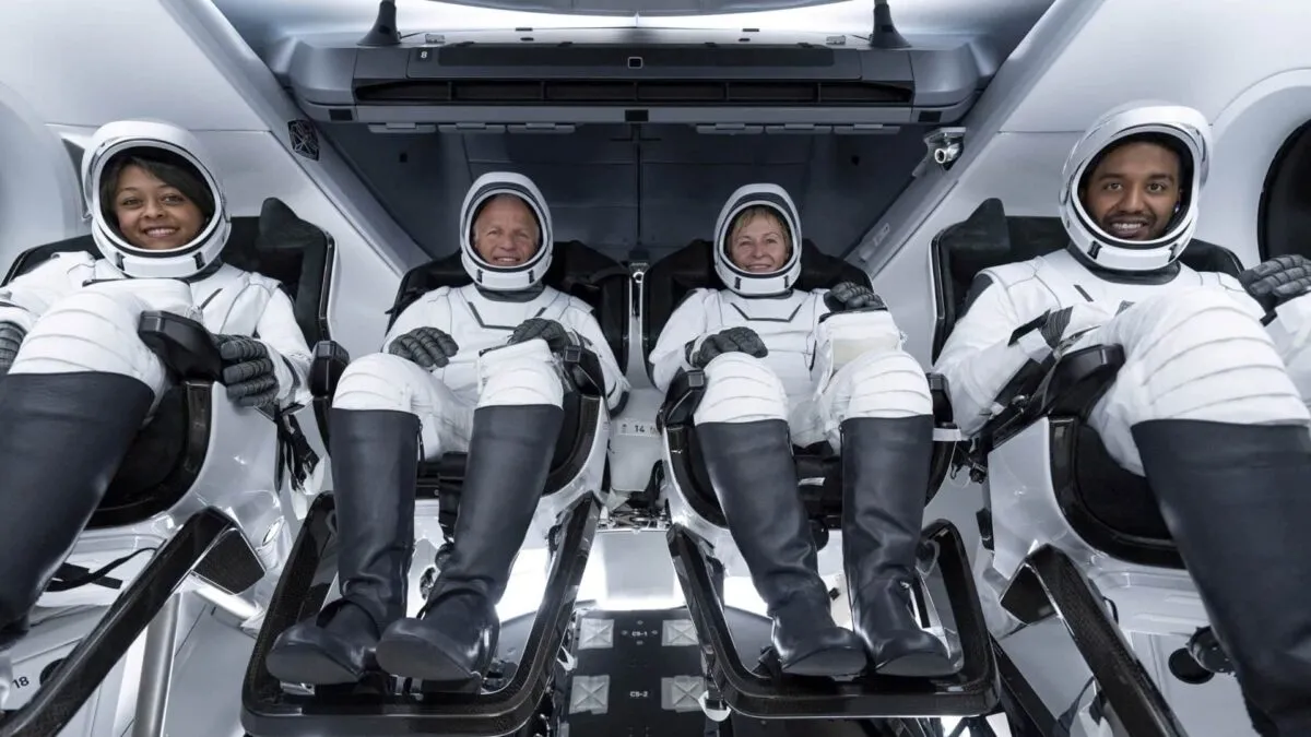 2023-05-21T063552Z_2118714392_RC2E21AAWQLG_RTRMADP_3_SAUDI-ASTRONAUTS-1684653941.jpg