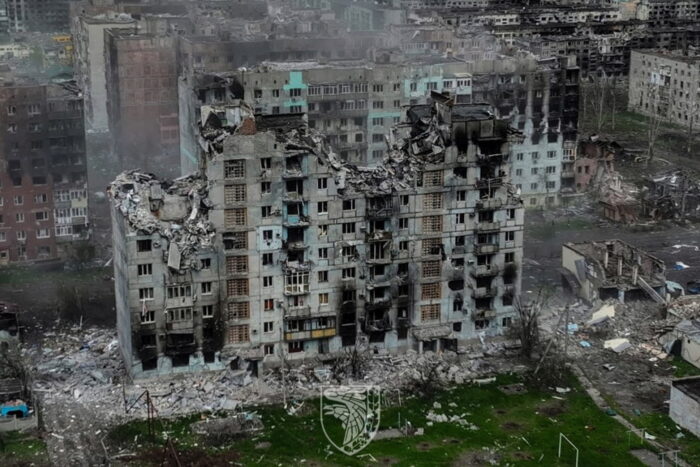Ucraina și Rusia schimbă locuri în lupta pentru Bakhmut 2023 05 21T174948Z 1470805824 RC2531AEH8IZ RTRMADP 3 UKRAINE CRISIS BAKHMUT 1684748771