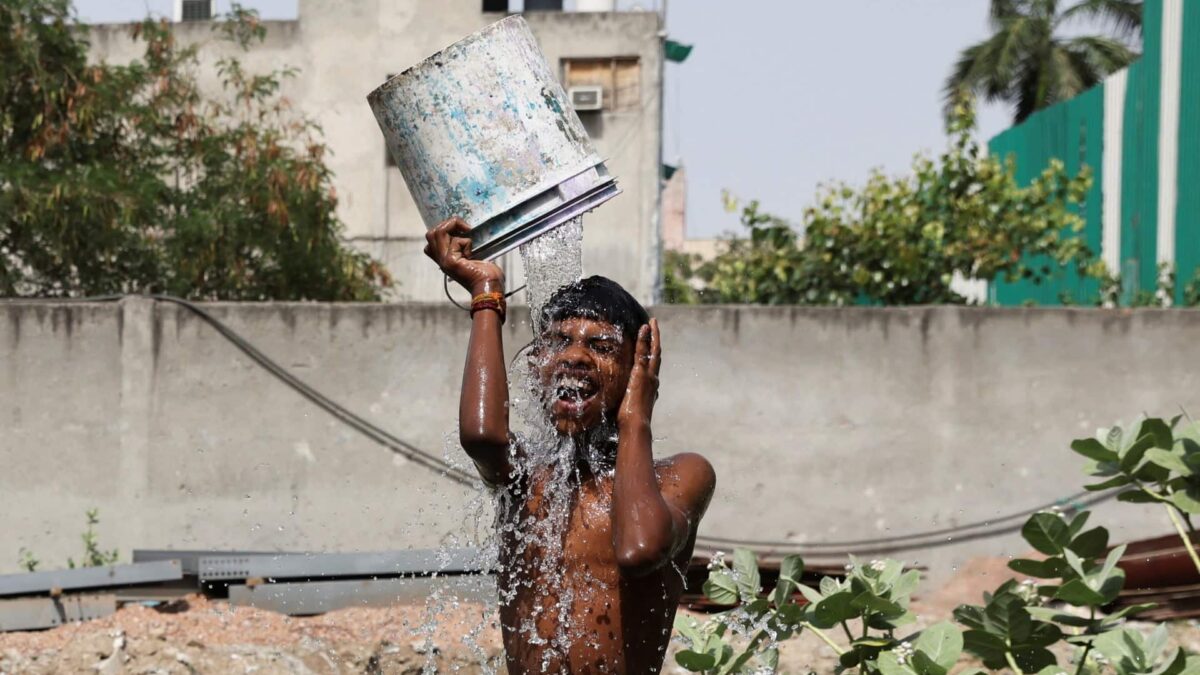 Valurile de căldură din India îi afectează pe cei mai vulnerabili 2023 05 22T114310Z 820853283 RC2L31AQXRM3 RTRMADP 3 INDIA WEATHER HEATWAVE 1685393912