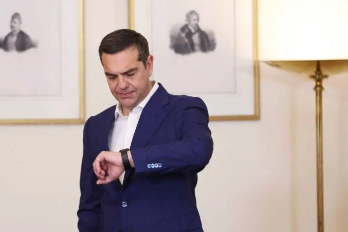 2023-05-24T095016Z_476947_RC2V41AMTXJG_RTRMADP_3_GREECE-ELECTION-1685090635.jpg