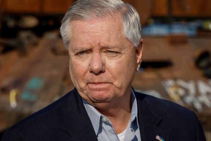 2023 05 26T171623Z 256884313 RC2F61AWFM5R RTRMADP 3 UKRAINE CRISIS USA SENATOR 1685354322