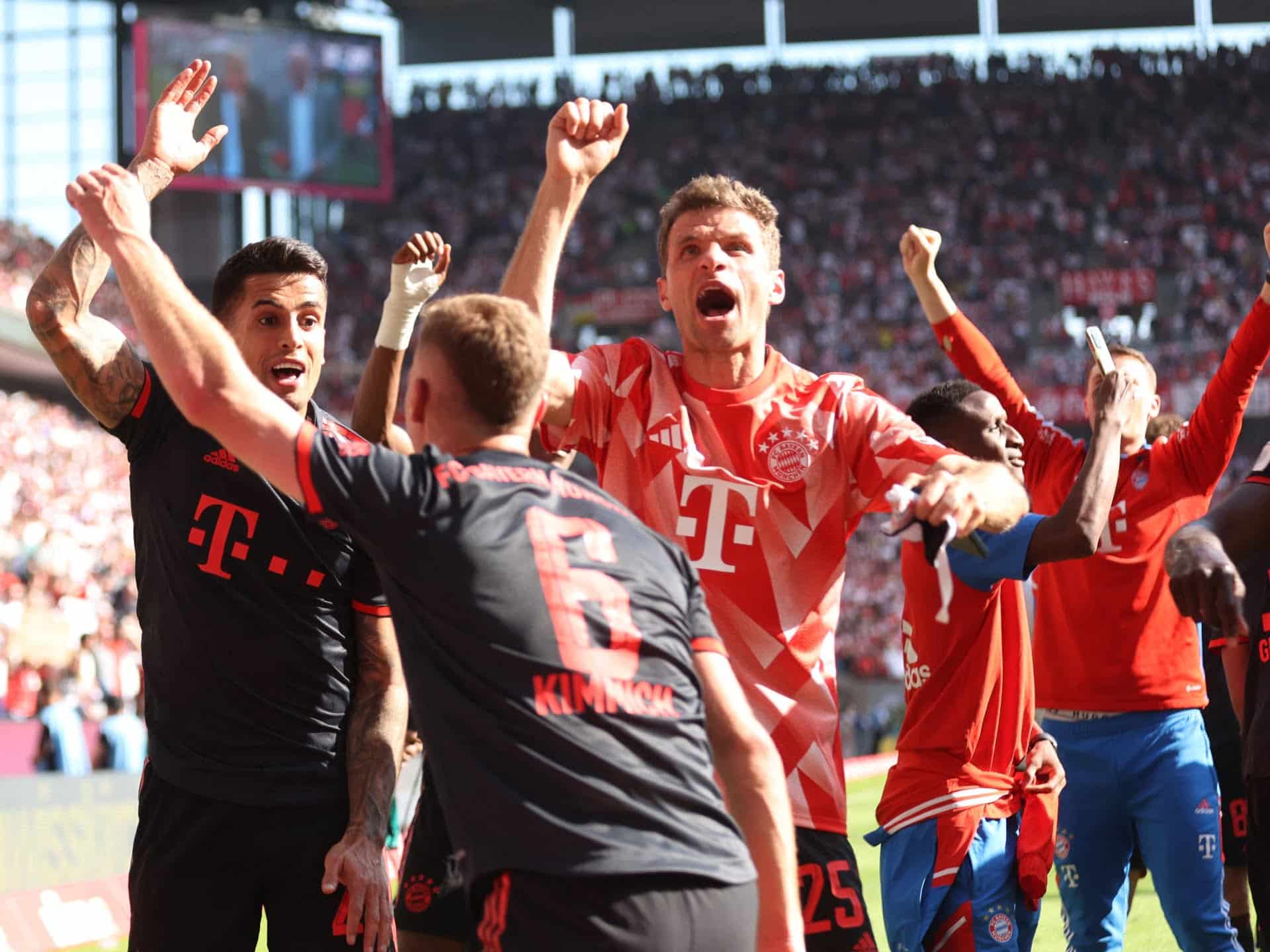 Bayern a câștigat al 11-lea titlu consecutiv în Bundesliga, în timp ce Dortmund se poticnește