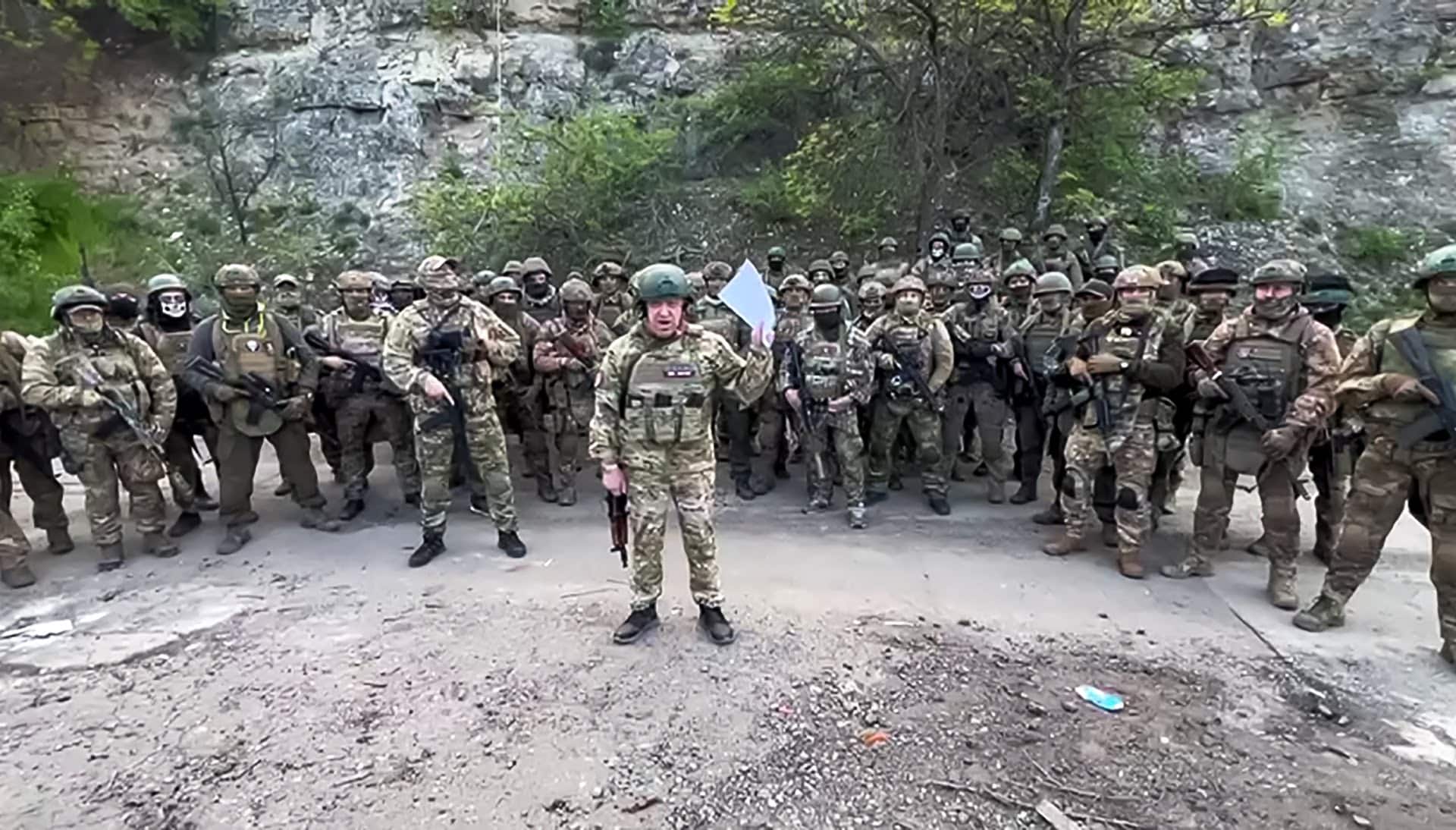 Ucraina spune că nu există niciun semn de retragere a forței ruse Wagner pe Bakhmut
