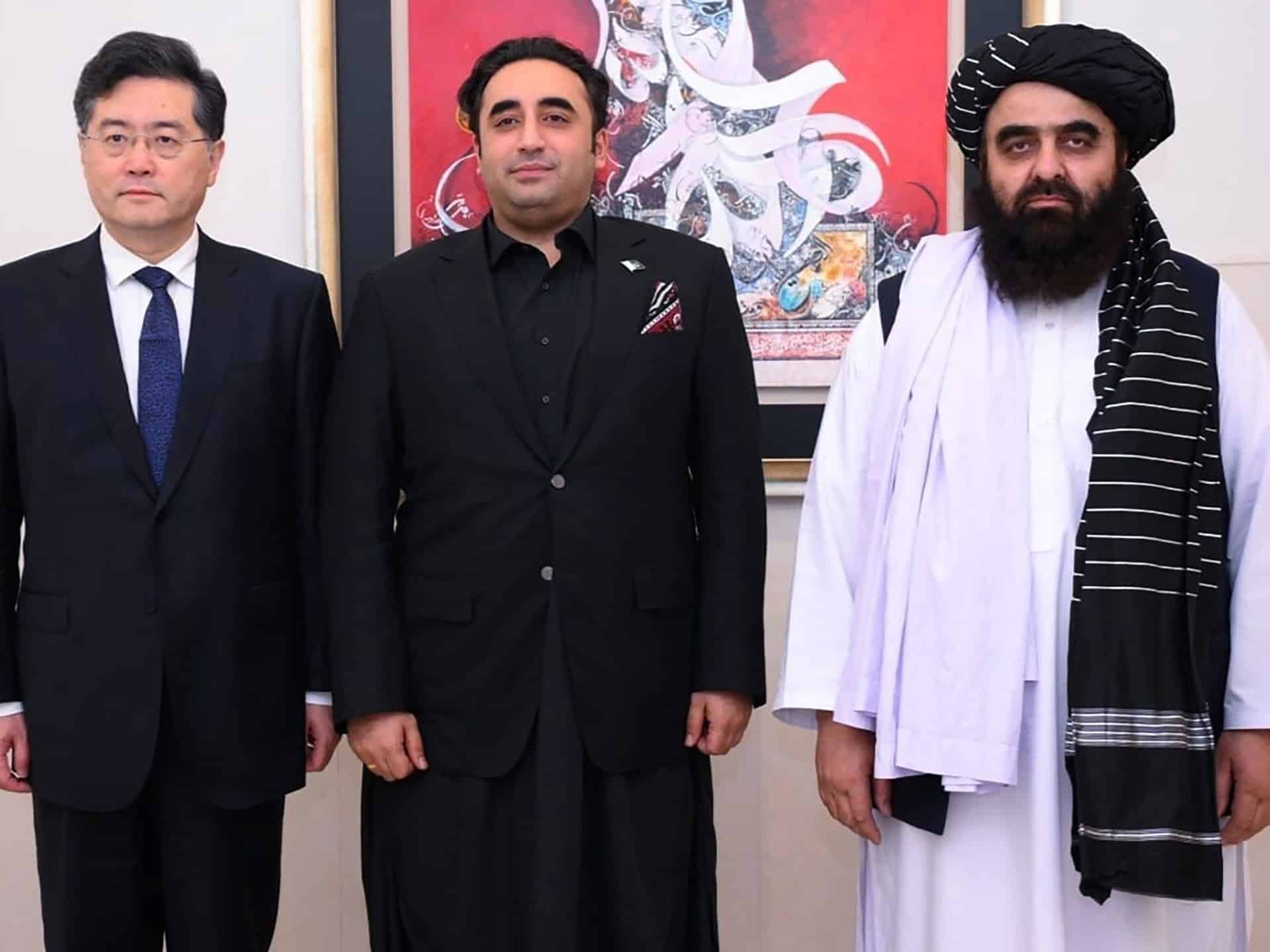 Miniştrii Chinei, Pakistanului şi Afganistanului poartă discuţii la Islamabad