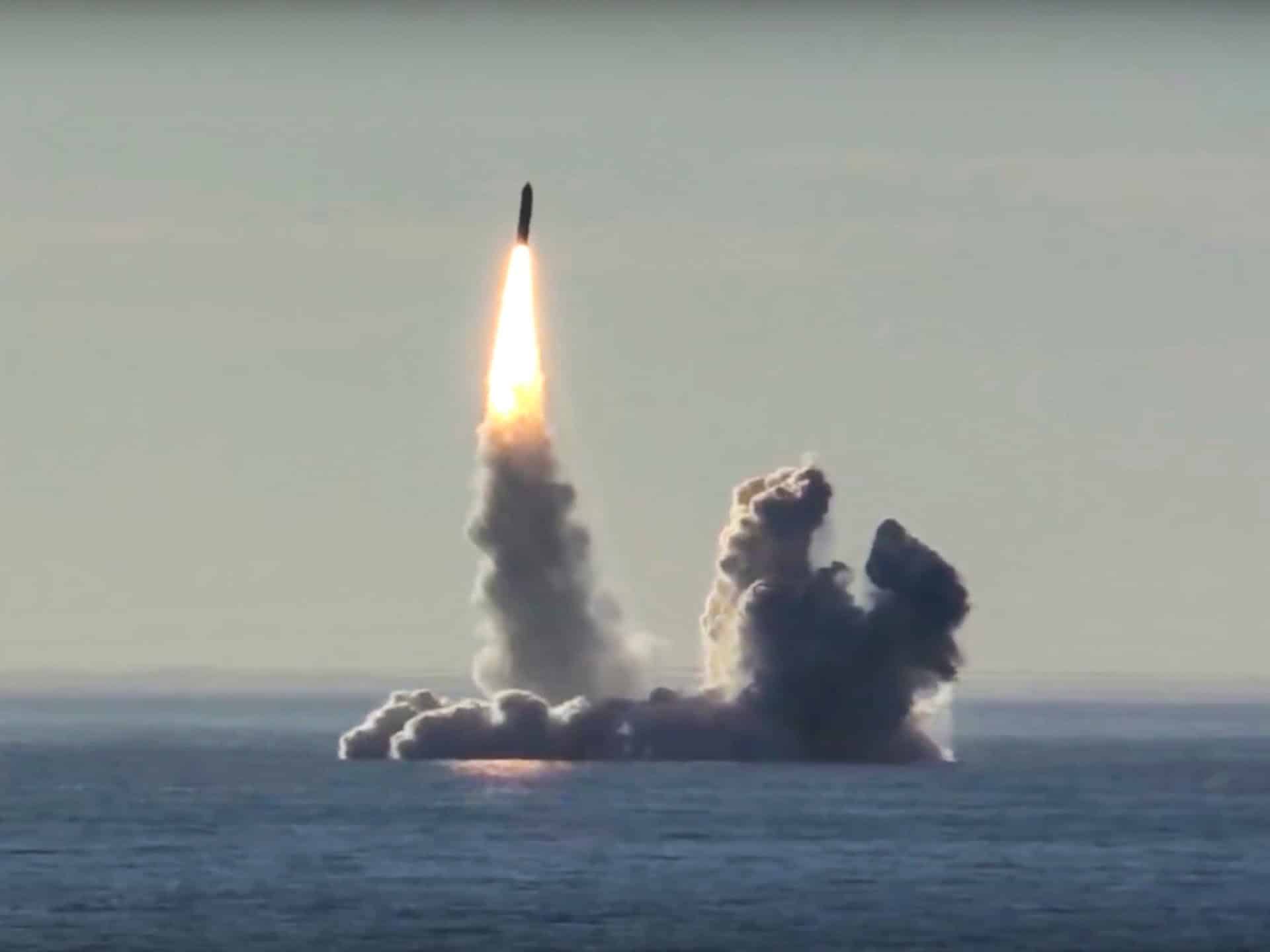 Rusia va muta cel mai nou submarin nuclear în Pacific în august