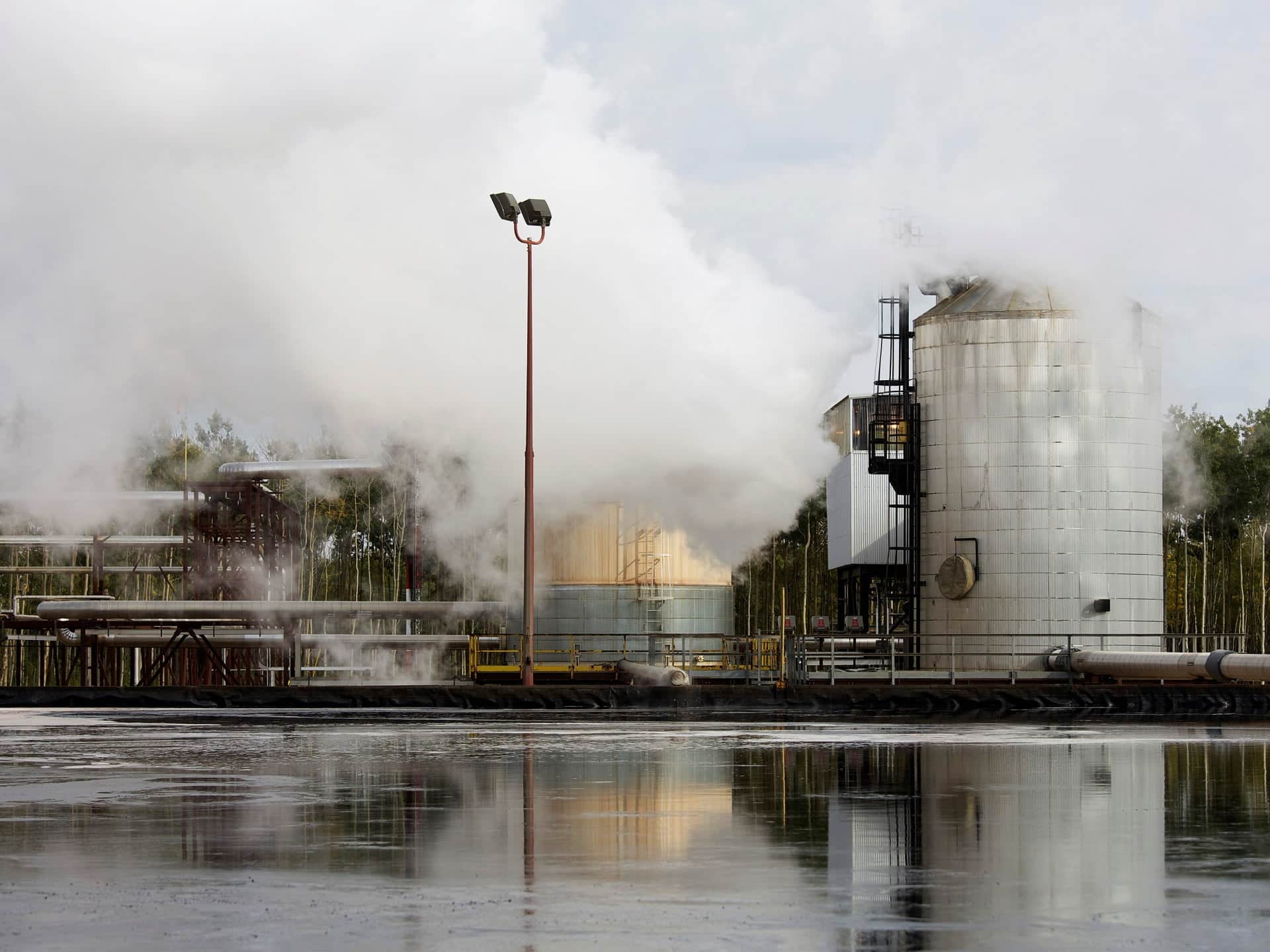 Bătălia climatică din Canada se profilează, în timp ce Alberta îl țintește pe premierul Trudeau