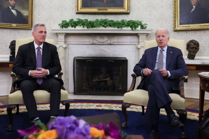BidenMcCarthy 1685083988