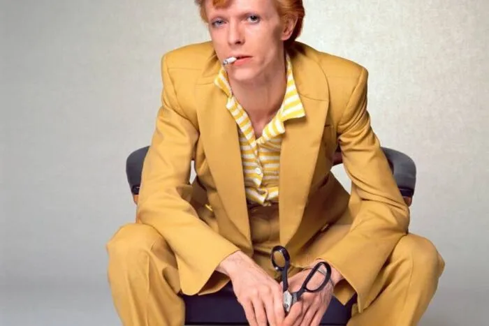 De-la-Bowie-la-Jagger-fotografiile-care-au-creat-legende.jpg