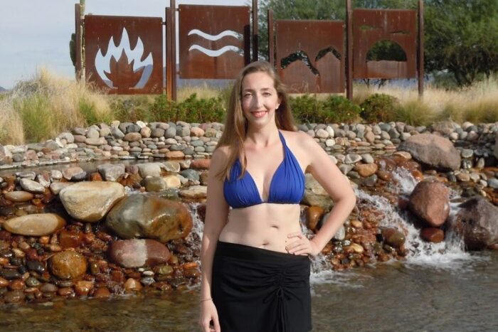 Folosesc o punga de stomie din cauza bolii Crohn