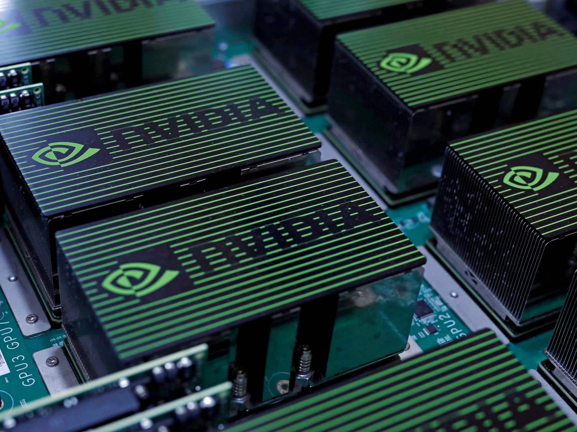 Nvidia aproape de a fi prima firmă de cipuri de un trilion de dolari în utilizarea AI