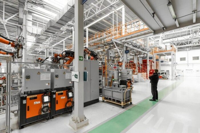 photo-automobile-production-line-welding-car-body-modern-car-assembly-plant-auto-industry-interior-hightech-factory-modern-production