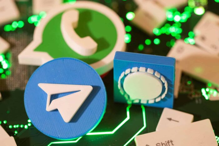 2021 01 21T000000Z 1047806048 RC2MCL9U9B4L RTRMADP 3 WHATSAPP TELEGRAM SIGNAL 1686026305