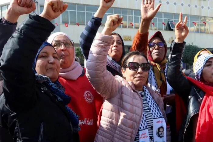 2023-02-18T114522Z_621481129_RC2MDZ9M4YJN_RTRMADP_3_TUNISIA-POLITICS-PROTESTS-1685700108.jpg