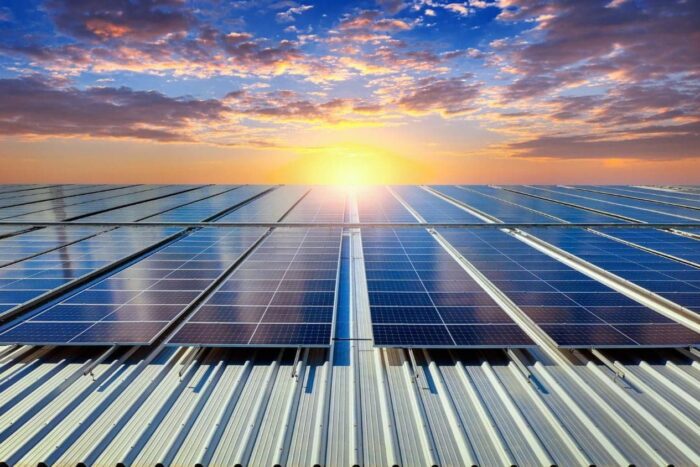 Cum functioneaza un panou fotovoltaic