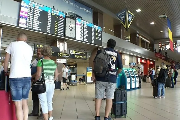 Momente-ireale-la-noul-aeroport-din-Brasov-‘La-Lidl-este.jpg