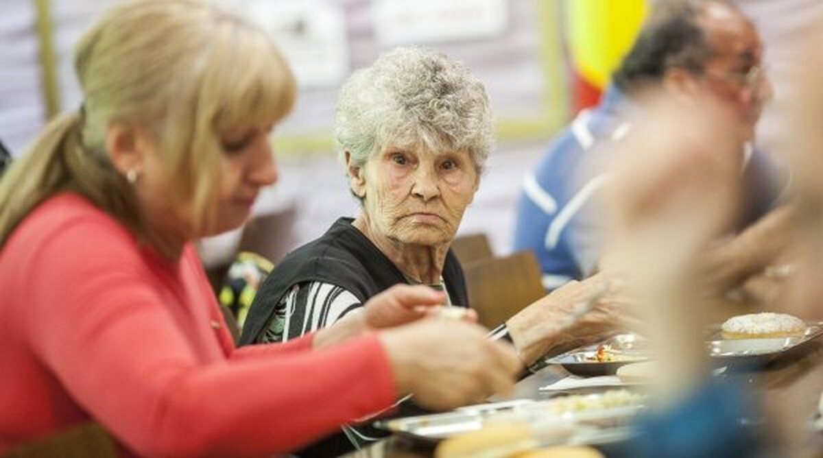 Care sunt persoanele care nu vor mai primi 250 de lei pe tichetele sociale?