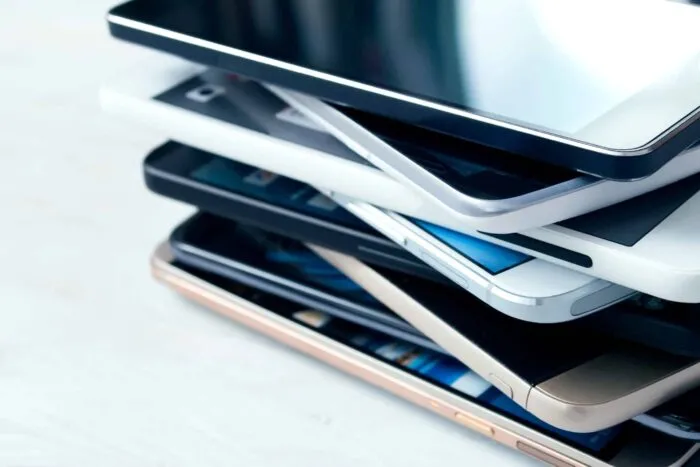 smartphone-telefoane-telefon.jpg