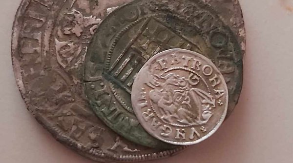 "Ne-au dat lacrimile de bucurie", 4.000 de monede, vechi de 500 de ani 1689355012 195 Ne au dat lacrimile de bucurie