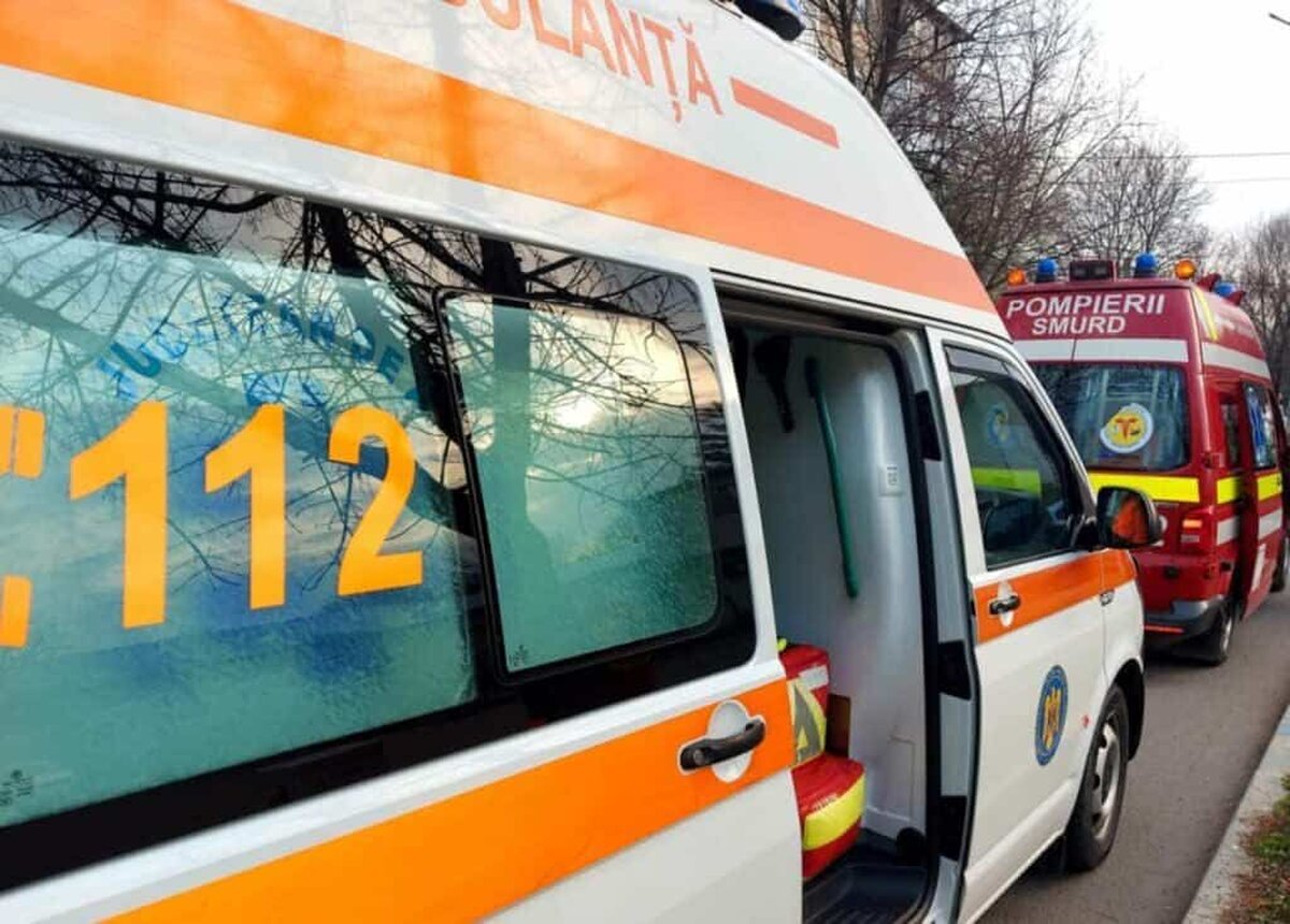 În Costinești 21 de turiști, printre care și copii, au ajuns de urgență la spital după ce au mâncat la o pensiune din stațiune