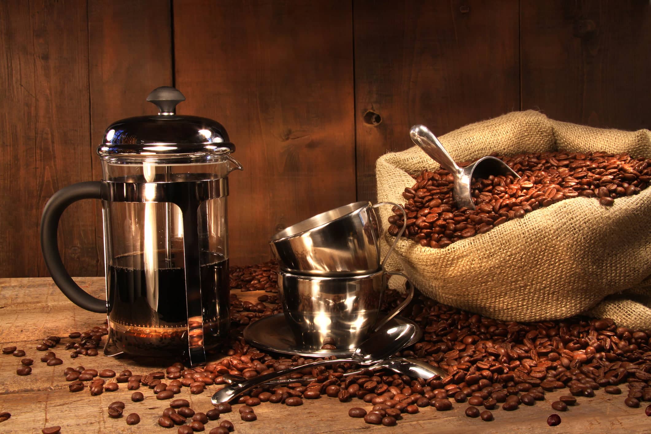 Cum se păstrează cel mai bine cafeaua și de ce nu ar trebui ținută niciodată în frigider