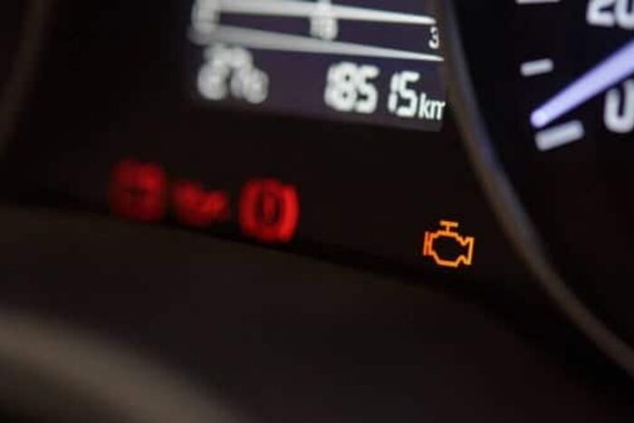 10 martori de bord care iti pot arata o problema