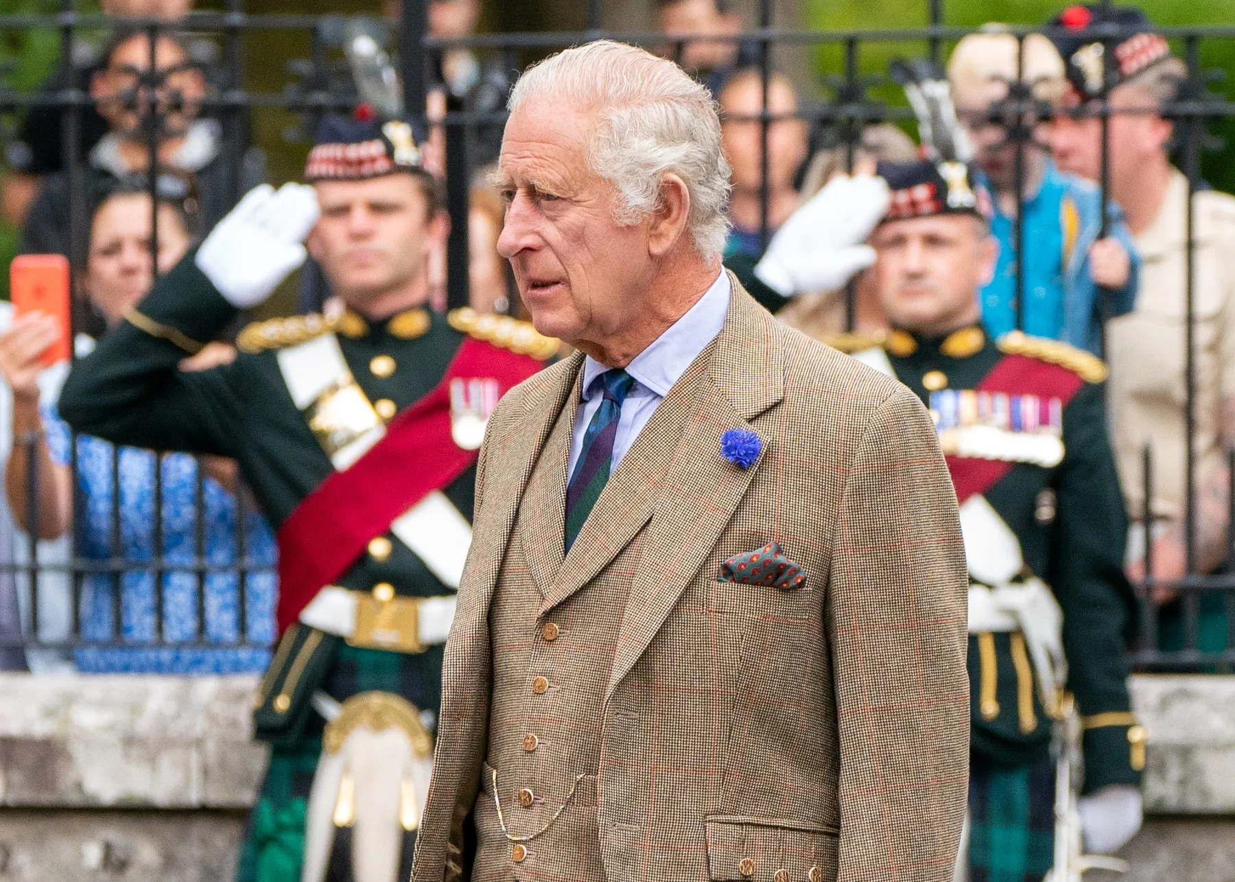 Întâlnire de gradul 0 între Regele Charles şi Prinţul Harry. Meghan Markle, dată la o parte: 