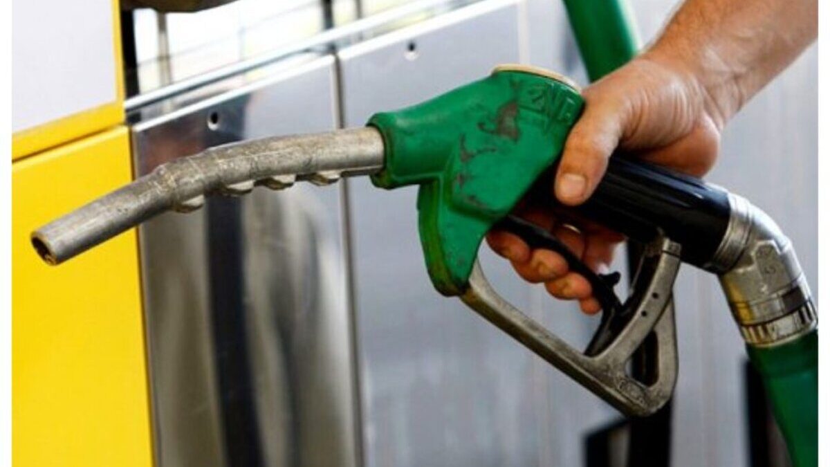 Cât mai costă un litru de benzină și motorină în România? Cat costa un litru de benzina si motorina in Romania