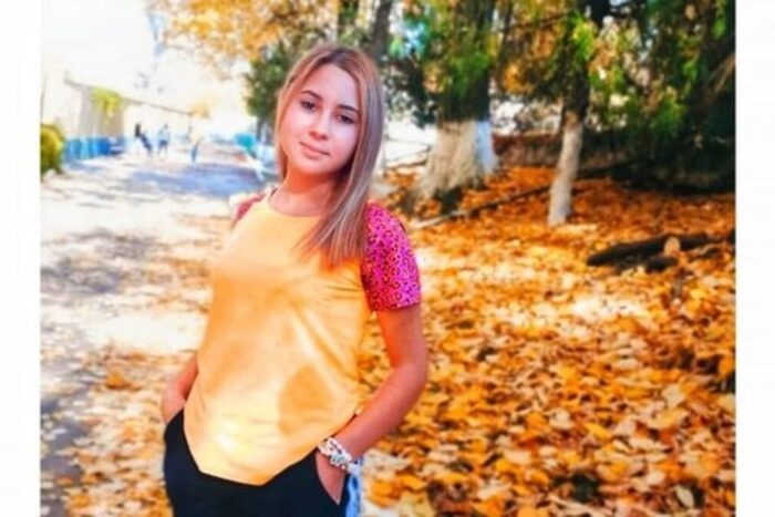 Plangand l am rugat sa nu ma mai bata ca nu