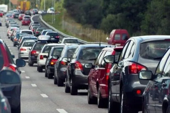 Traficul-rutier-va-fi-monitorizat-de-politistii-romani-prin-satelit.jpg