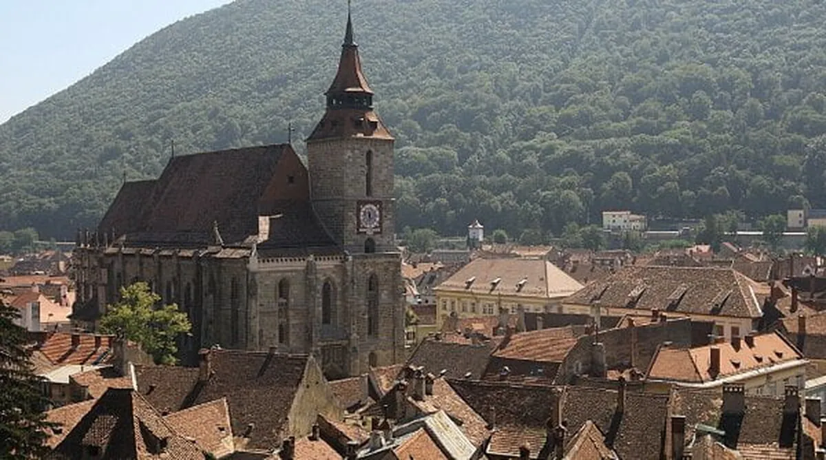 Brasov-orasul-cu-cele-mai-multe-locuinte-asigurate.jpg