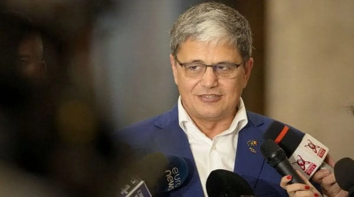 Marcel-Bolos-Sa-spunem-vestile-bune-pentru-romani.jpg