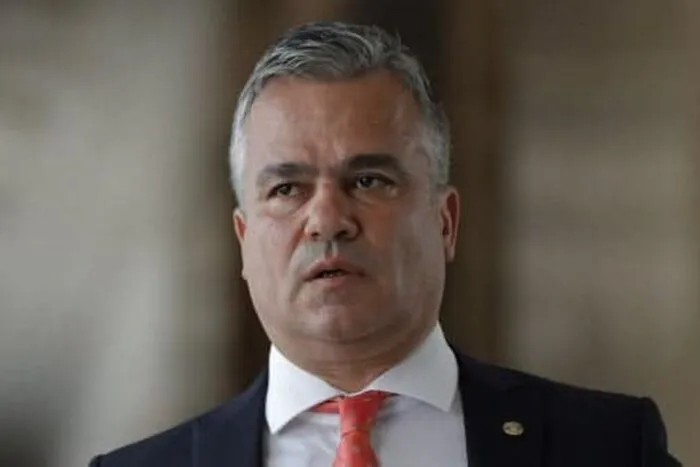 Statul-nu-mai-poate-suporta-cheltuielile-administrative-in-mii-de.jpg