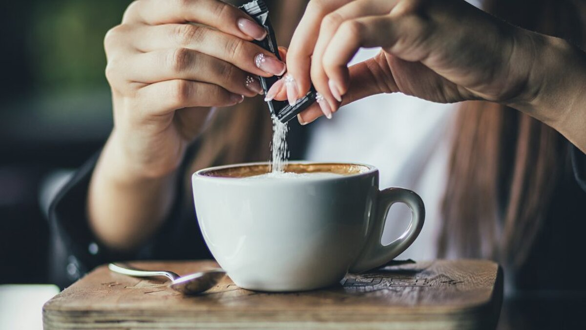 Când trebuie să adaugi zahărul pentru cel mai bun gust al unei cafele?