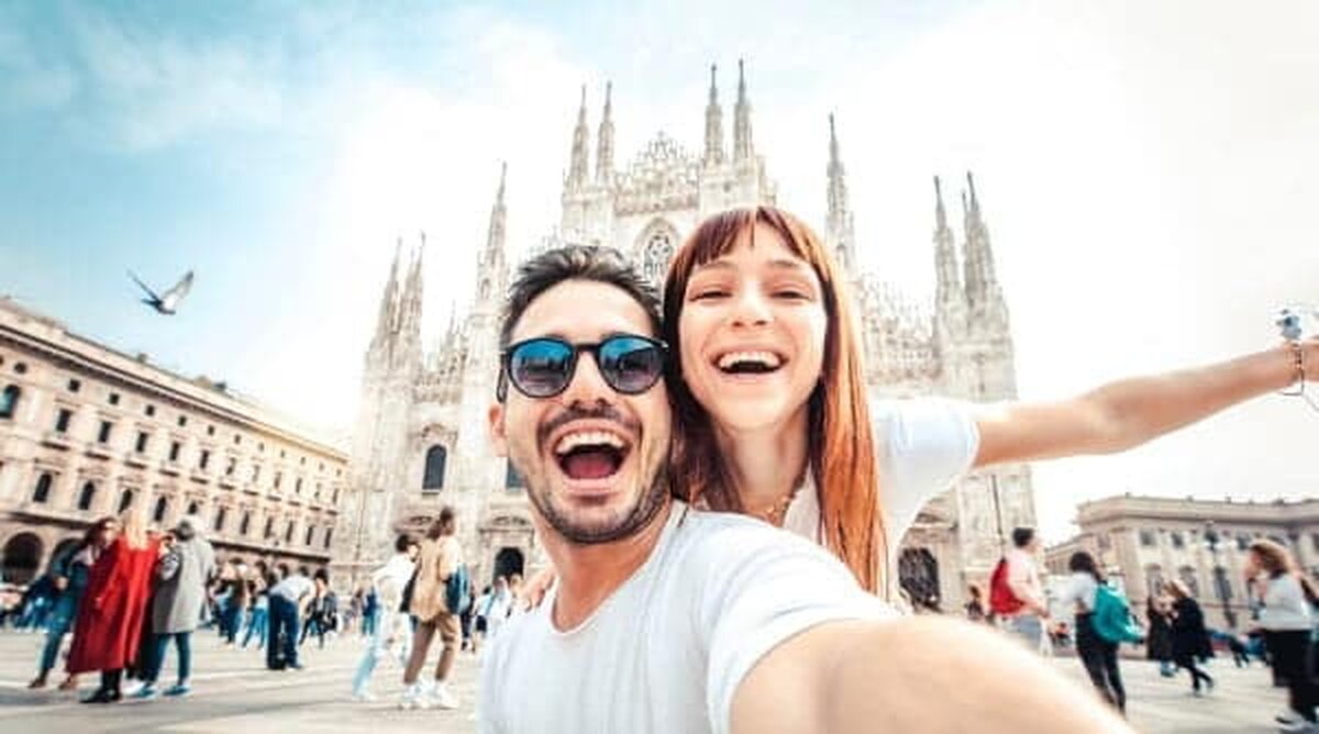 Zeci de mii de tineri vor putea călători gratuit prin Europa cu ajutorul programul DiscoverEU