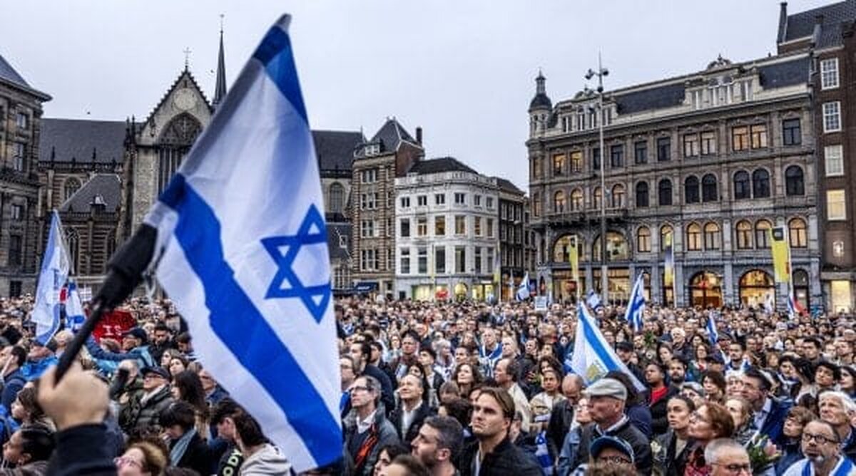 În Europa şi SUA au loc proteste violente şi atacuri între israelieni şi palestinieni