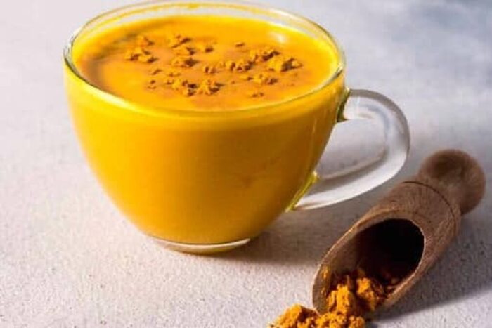 Ce-este-Golden-milk-bautura-indiana-care-a-cucerit-lumea.jpg