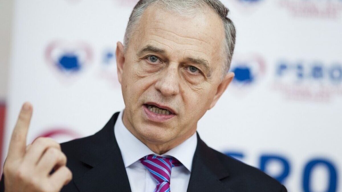 Mircea Geoana sfat pentru Armata Romana Ce spune despre un. Ce spune despre un posibil razboi in Europa Este momentul s