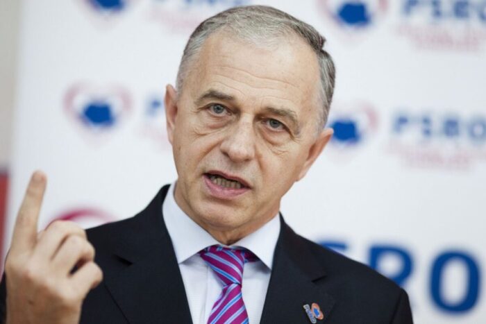 Mircea-Geoana-sfat-pentru-Armata-Romana-Ce-spune-despre-un.-Ce-spune-despre-un-posibil-razboi-in-Europa-Este-momentul-s.jpeg