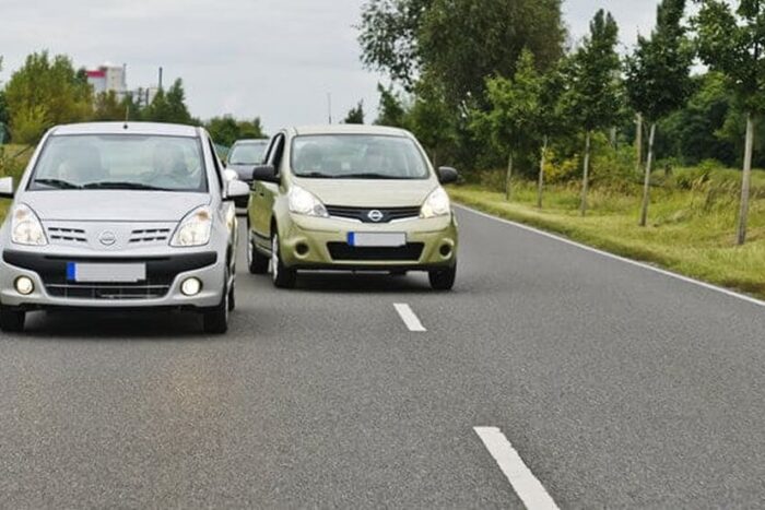 Când este permisă depăşirea pe linia continuă, în contextul Codului Rutier? Cand este permisa depasirea pe linia continua Detaliul din Codul