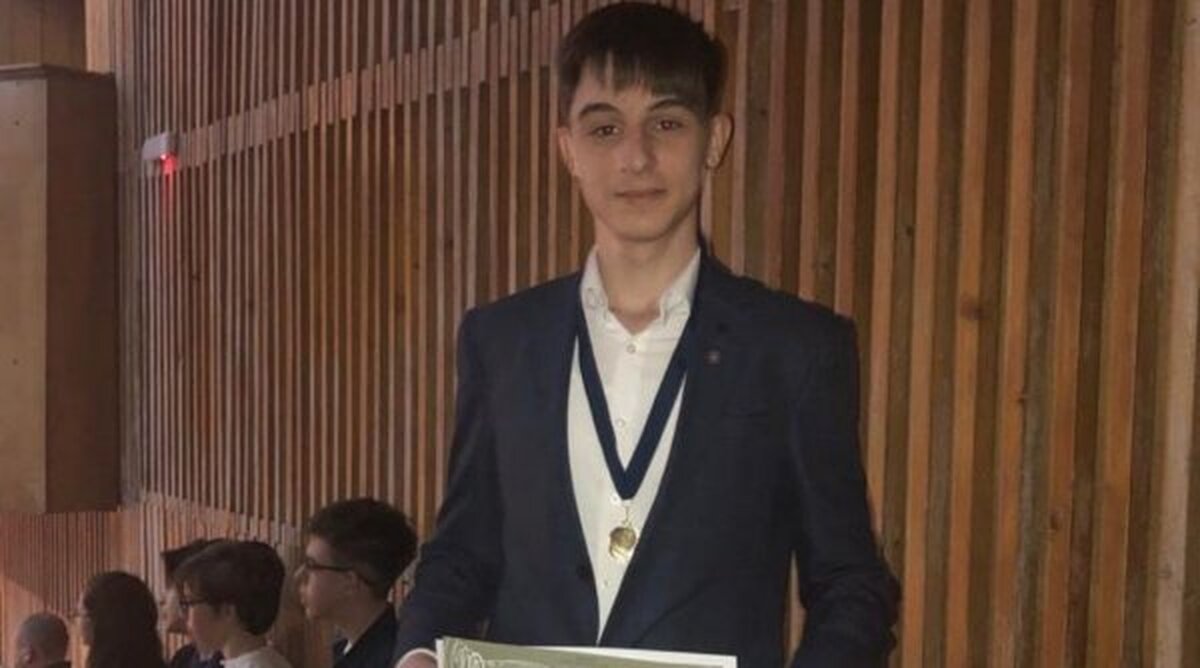 Raul este copilul-minune din Constanța care vorbește șapte limbi străine, admis la universitate, fără admitere: ”România este acasă”